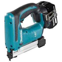 Grapadora 18v MAKITA DST221Z